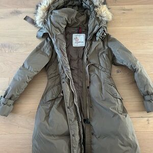 Woolrich Khaki Puffer Jacket with Fur Trim
